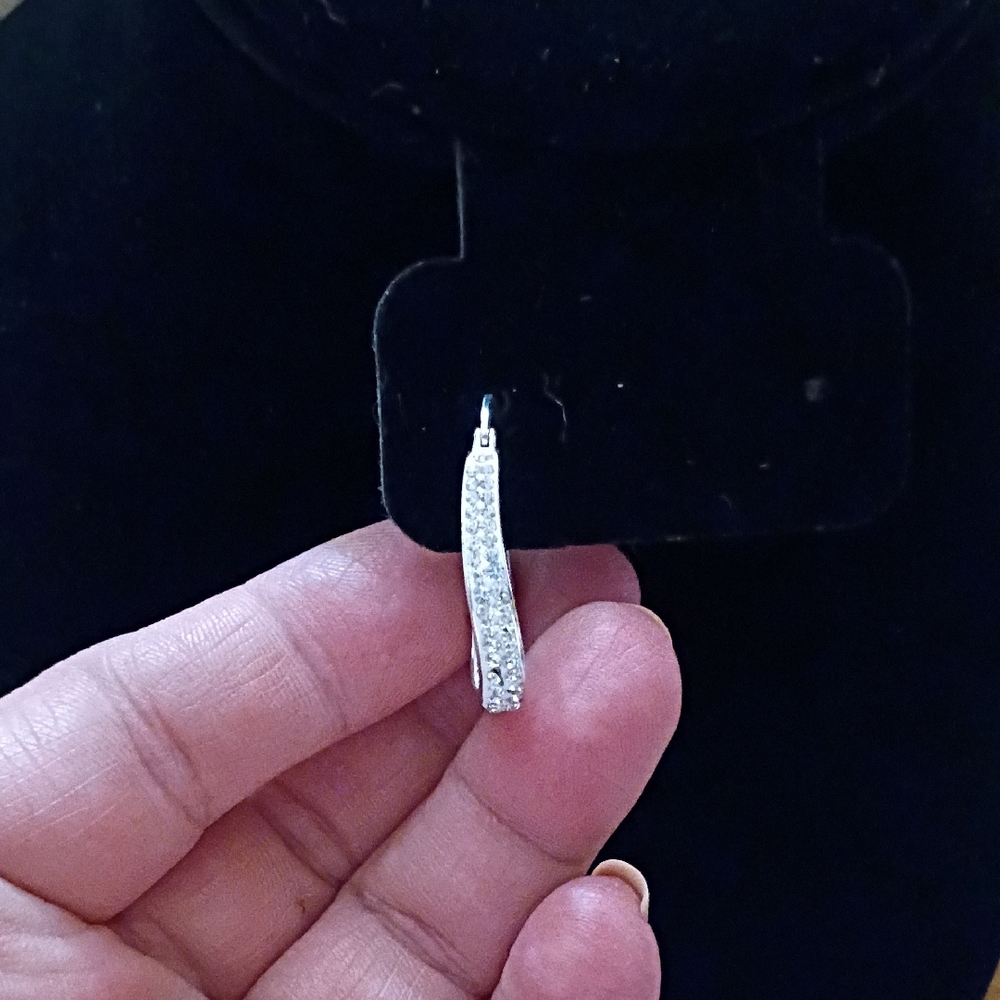 NWT Silver And Bling Earrings - Picture 3 of 12